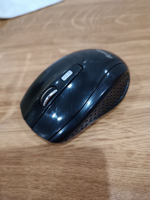 Rato s/fio pequeno em bom estado e a funcionar