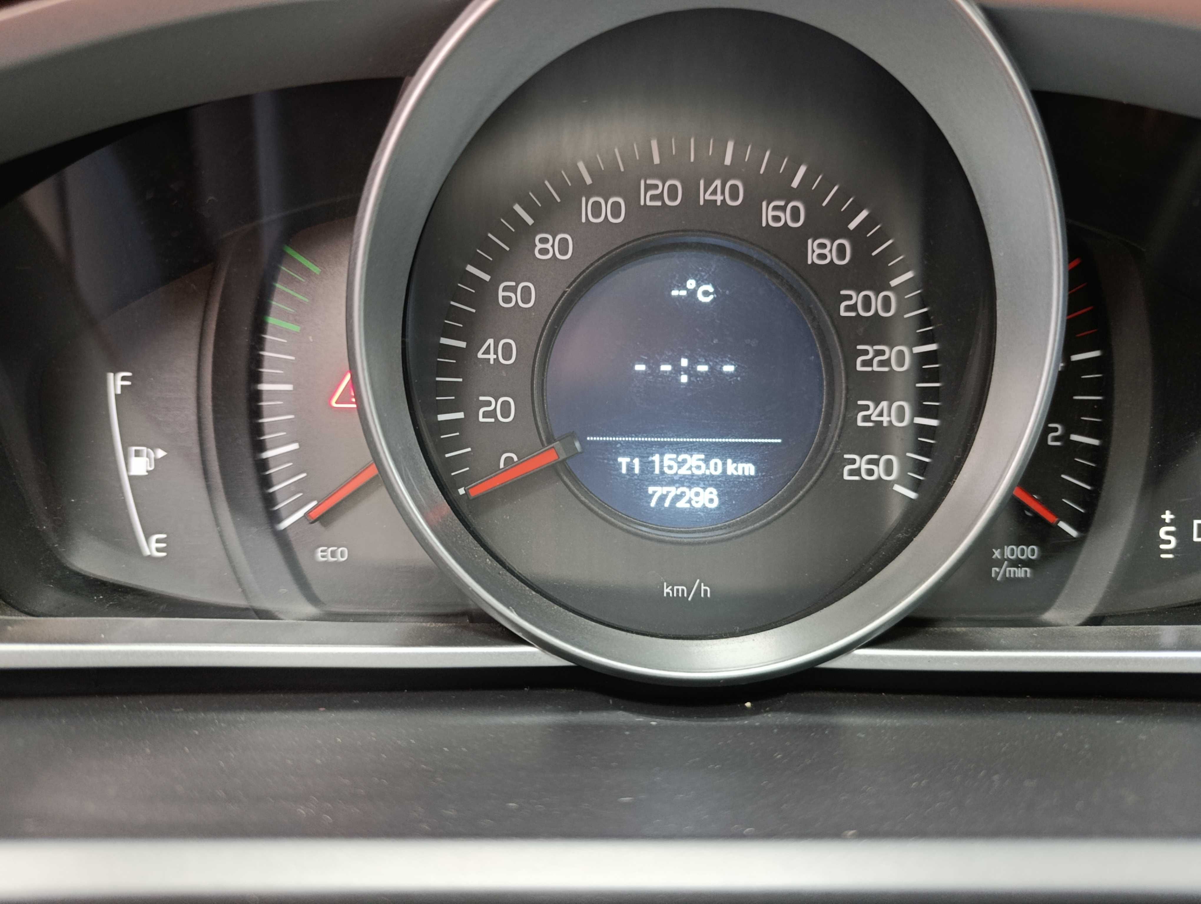 VOLVO V40 2.0 D3 - CX. AUTO