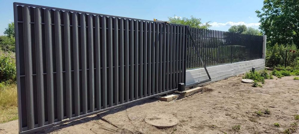 Забор с металлического штакетника под ключ. Фундамент, Ворота, Калитка