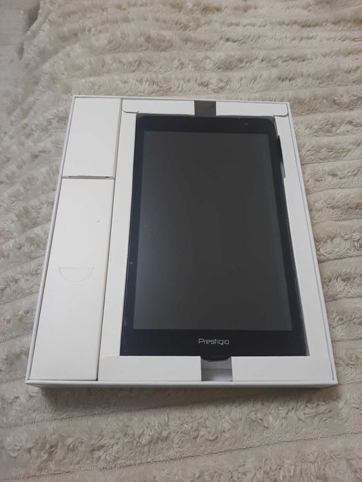 Планшет Prestigio.