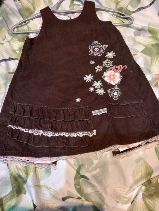 Sukienka swiateczna sesja zdjęciowa sztruks ciepła  2-3 l