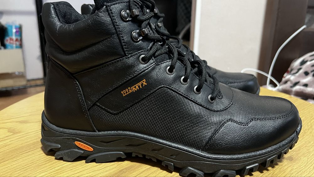 Нові чоловічі зимові черевики