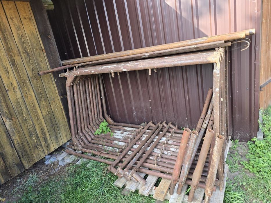 Rusztowanie elewacyjne stalowe