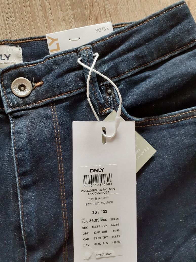 Spodnie jeans firmy ONLY nowe z metkami.