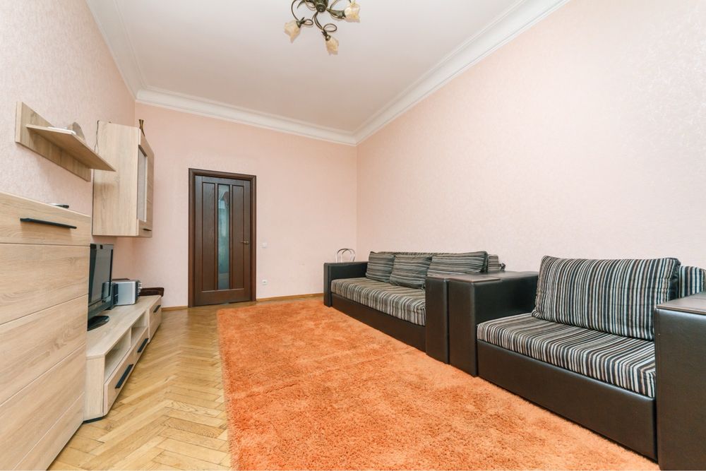 2 комнатная квартира в центре