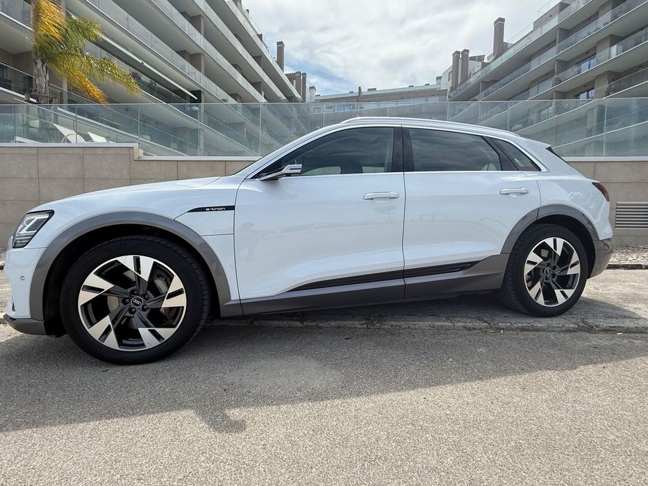Audi e-tron 50 quattro