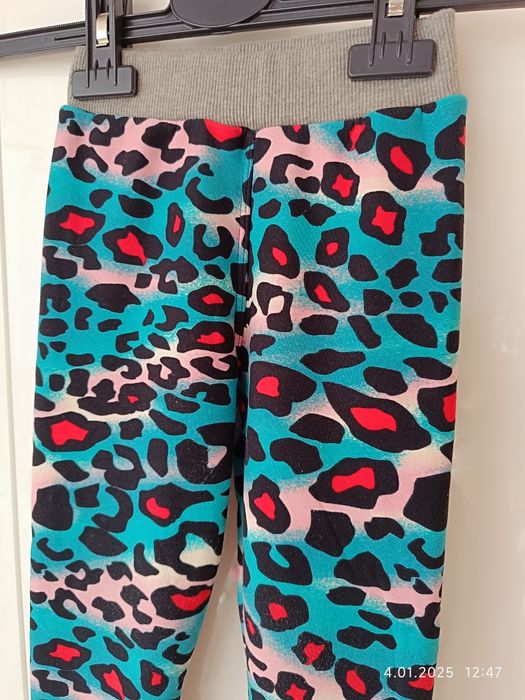 Ocieplane spodnie getry w cętki r 104