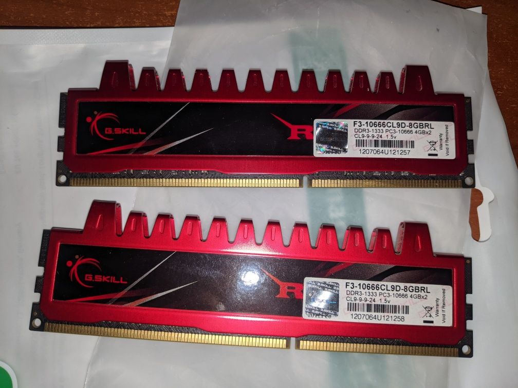 DDR3-1333 g.skill 4GBx2