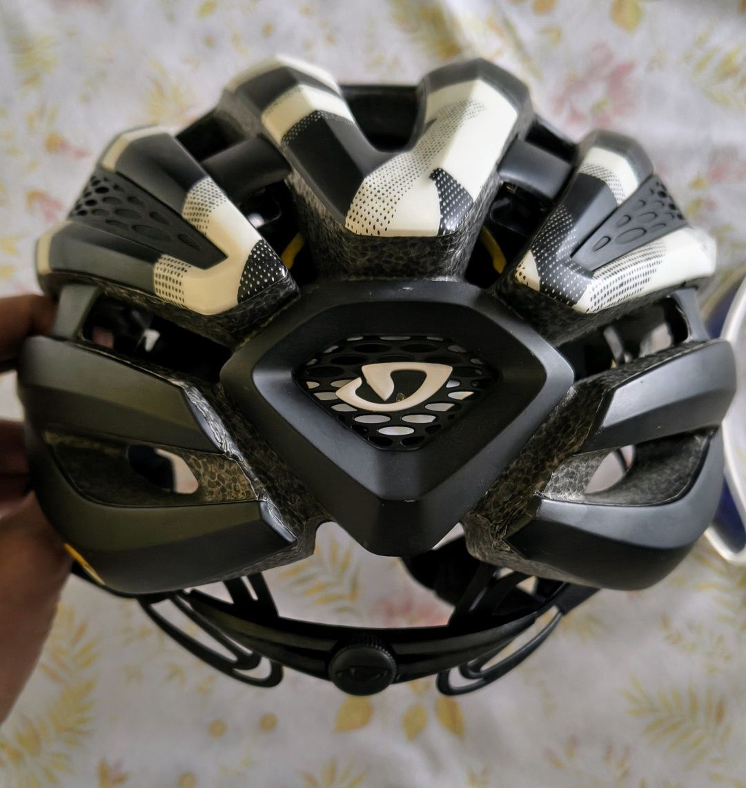 Giro Synthe Mips M Aero -60%