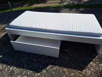 Łóżko pojedyncze 200x90 Malm Ikea z materacem i szufladą