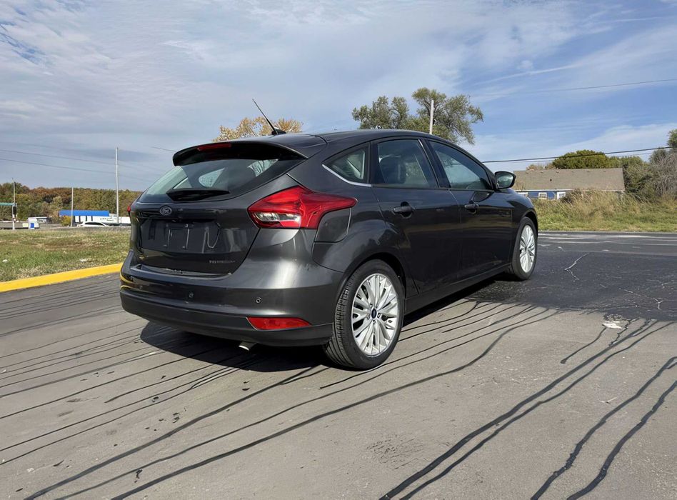 Ford Focus      2017