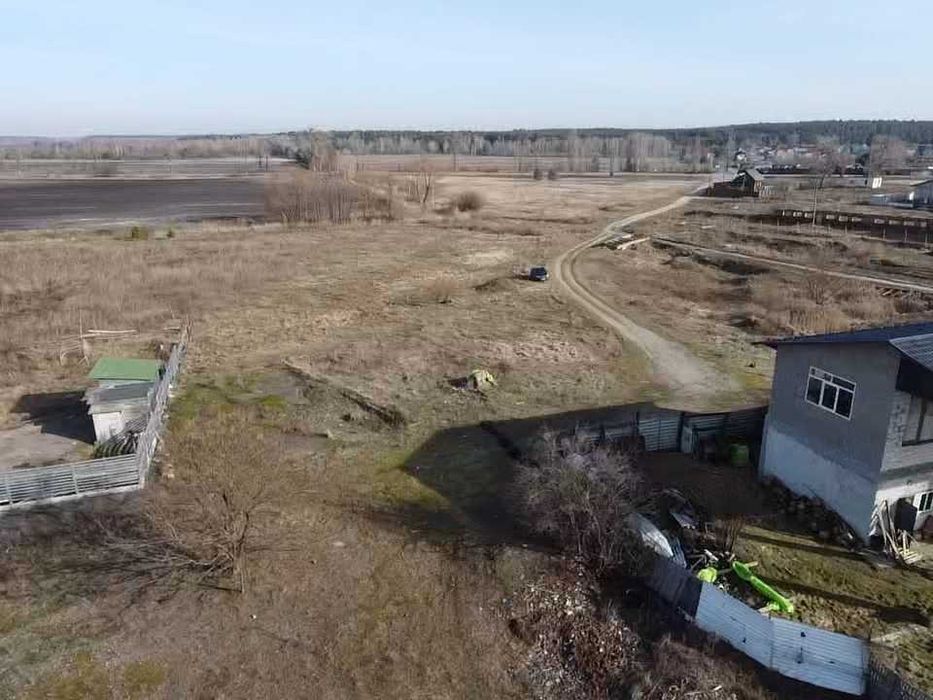 Рожни, ділянка 1га під лісом з виходом до озера
