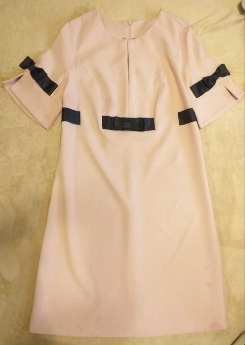 Платье а-силуэта нежно розового цвета