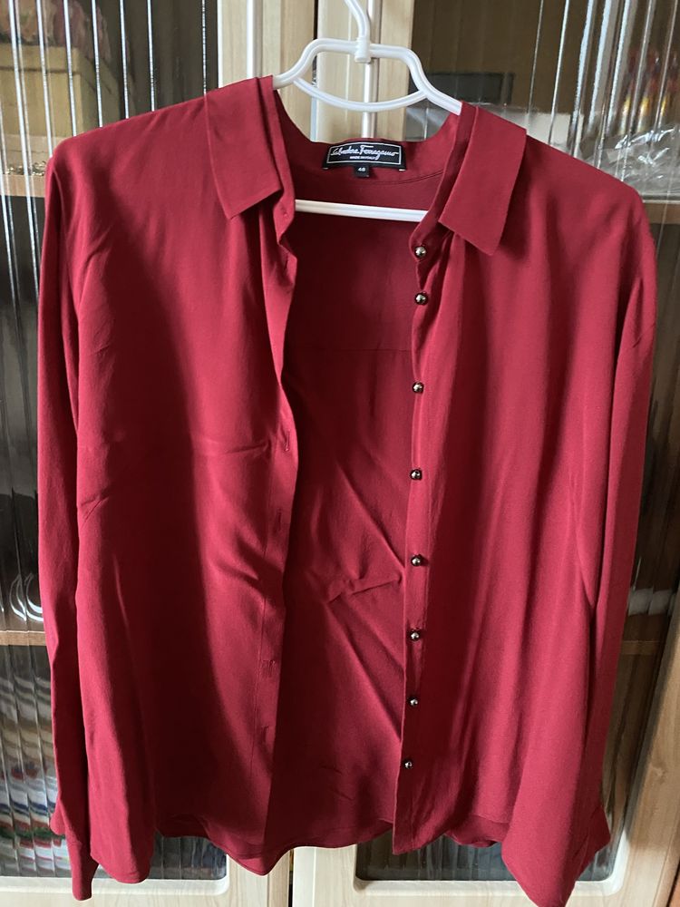 Продам дві блузки Selvatore Ferragamo 48р.