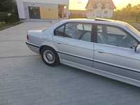 BMW E38 740li long sprowadzona z USA bez grama rdzy mała szkoda