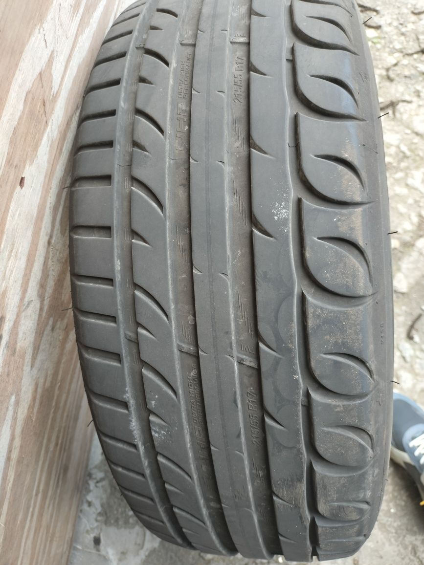 Шины продам 215/55 r17