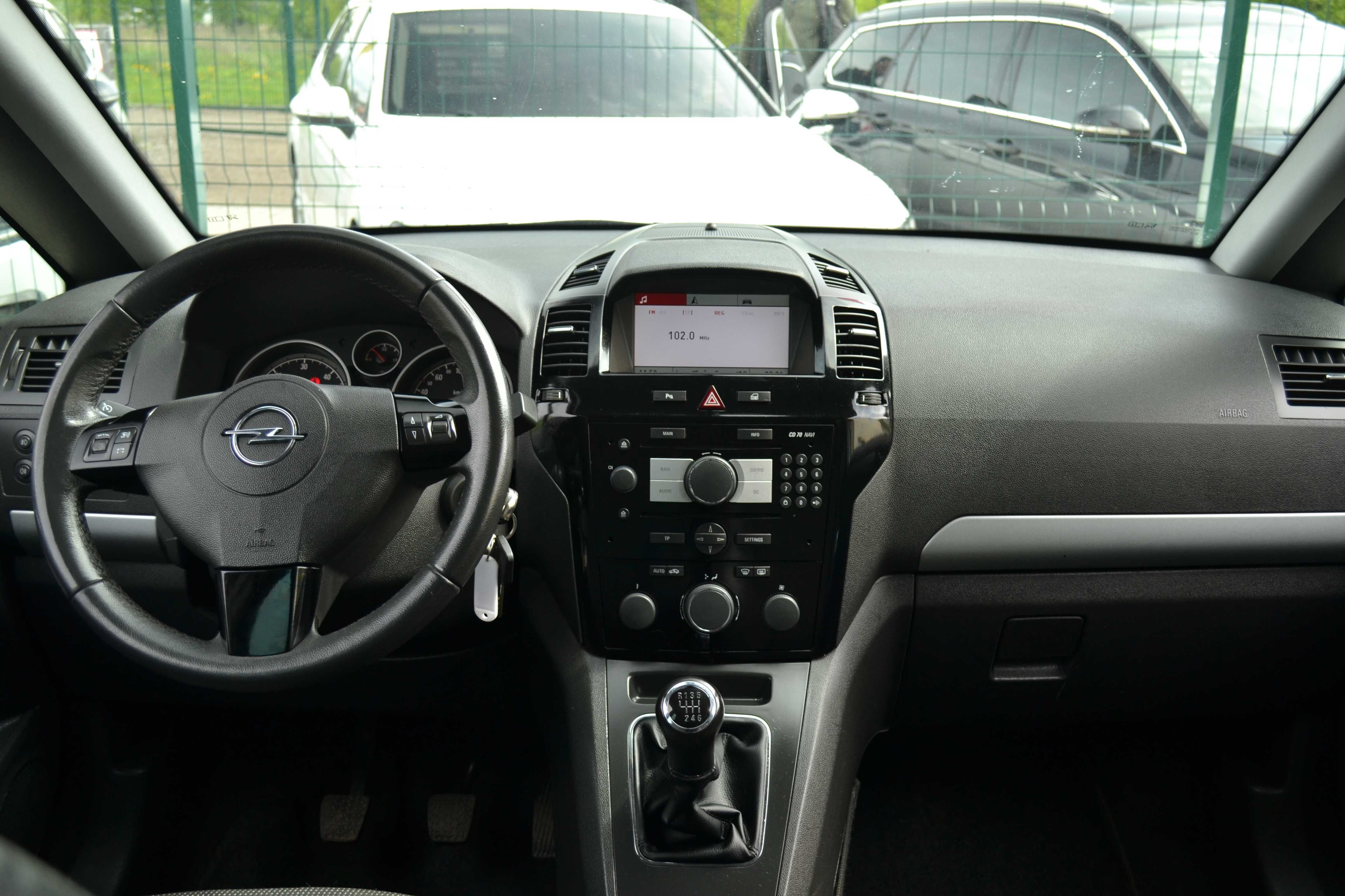 Opel Zafira 2011