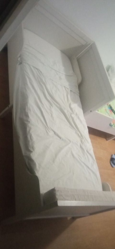 cama de solteiro extensível por 25€