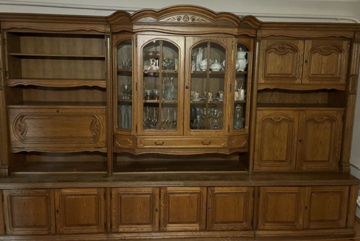 Meblościanka dębowa w dobrym stanie