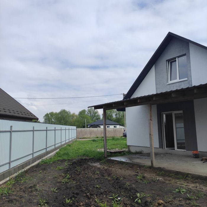 Будинок  + комунікації  +5 с Київський шлях 300 м