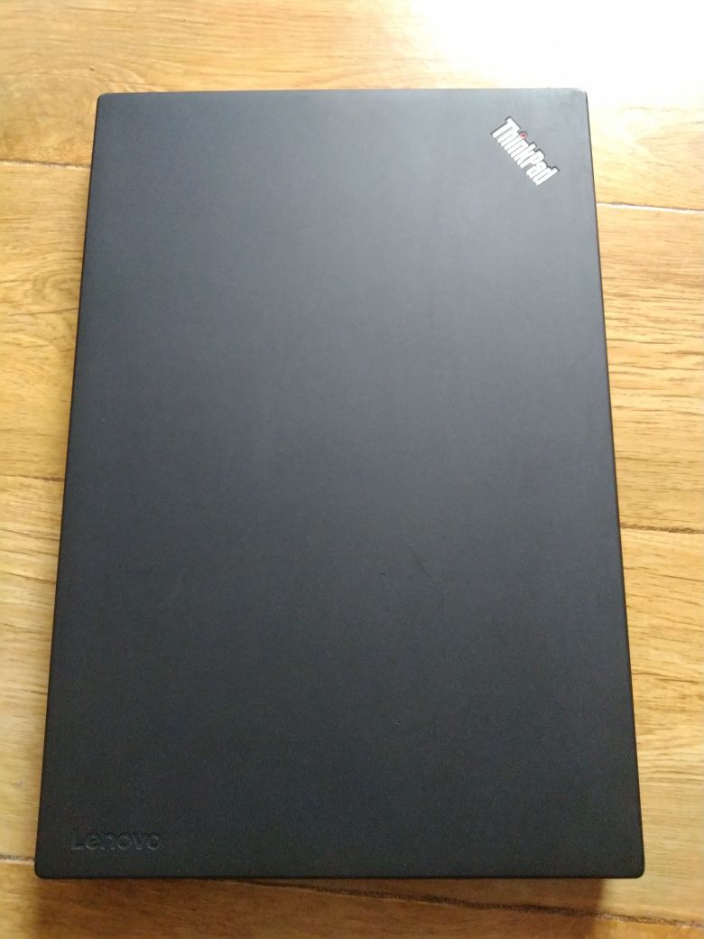 Продам ноутбук Lenovo x270, i5-6300, ddr4 8gb, ssd 256gb, full hd ips