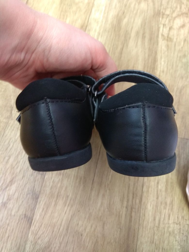 Туфлі 16 см F&F Clarks розмір 26 туфли туфельки мешти