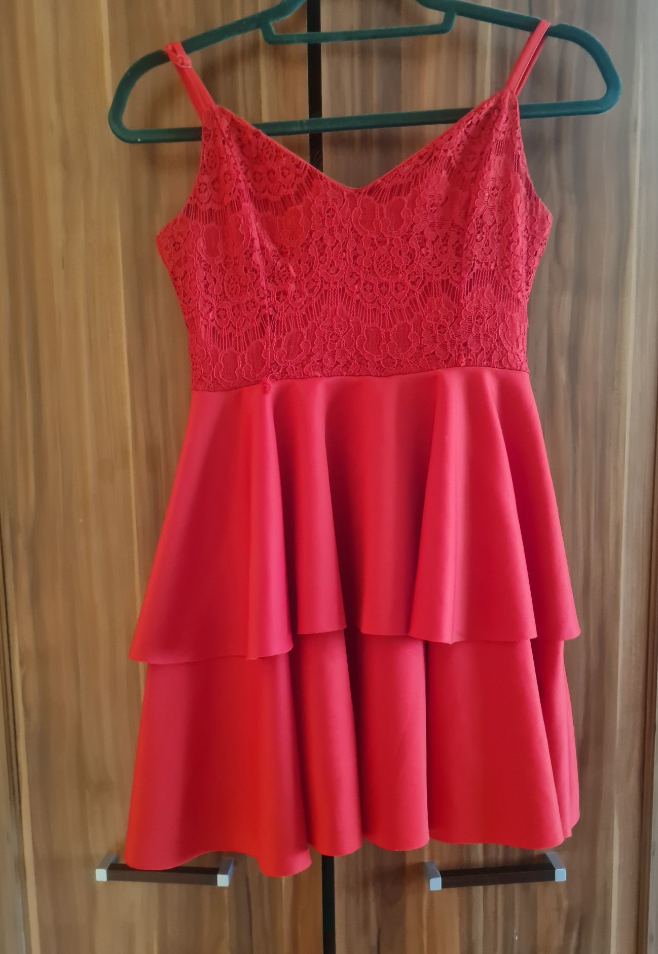 Czerwona sukienka XS