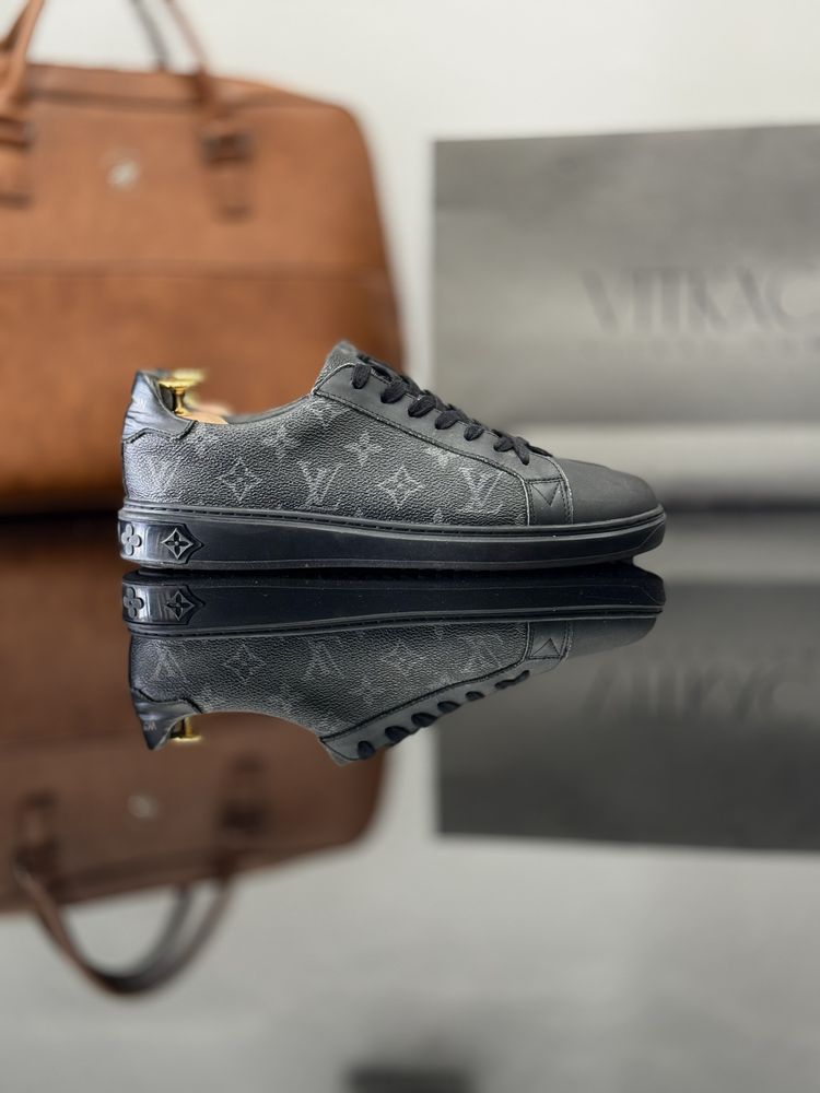 Buty Louis Vuitton / LV / rozmiar 41 / trampki