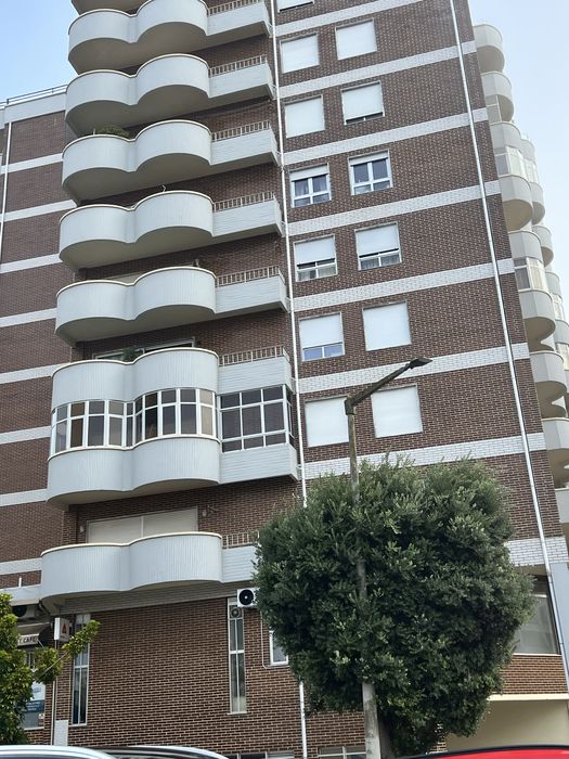 Vendo janelas para marquise redonda