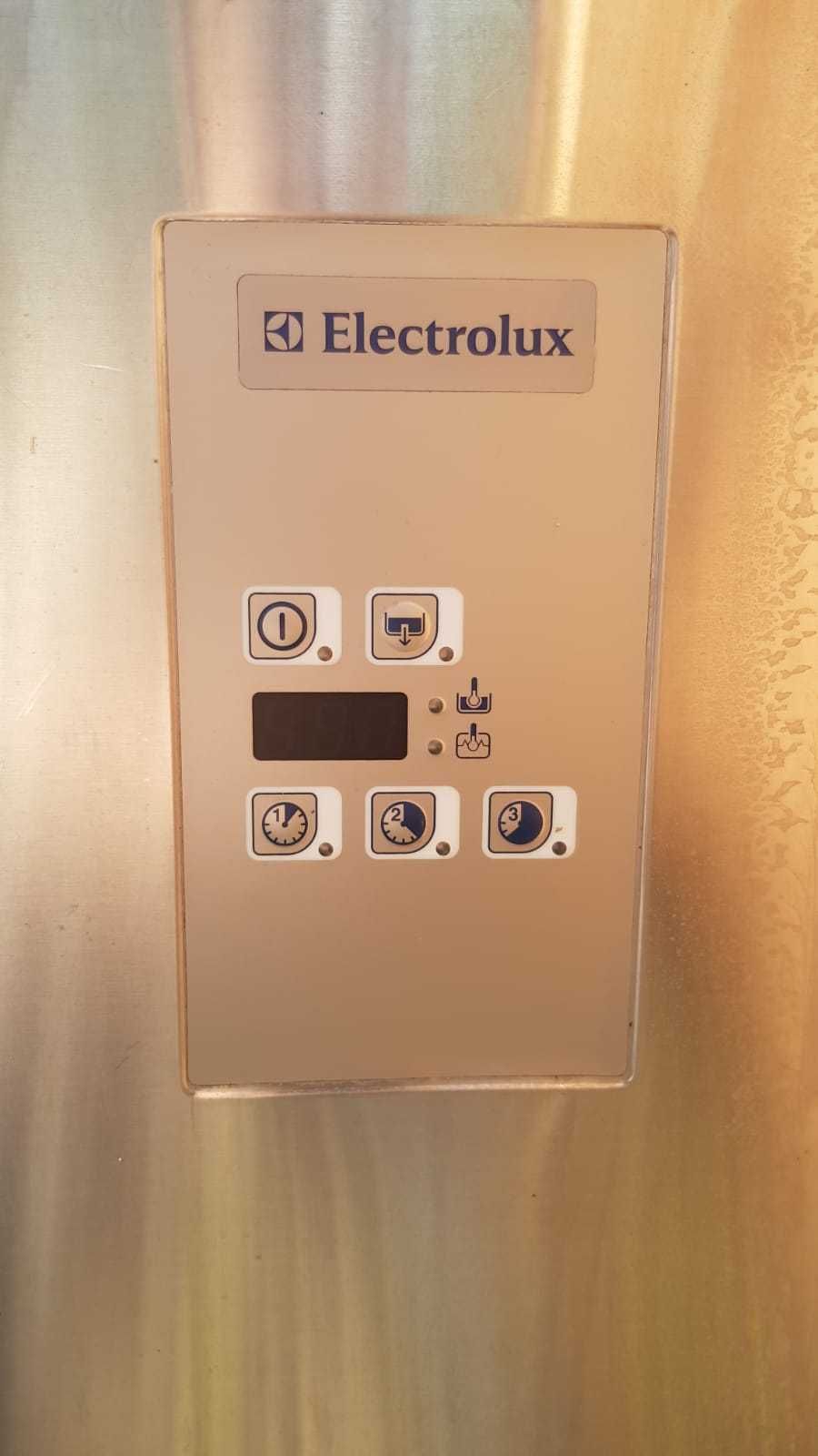 zmywarka kapturowa elektrolux