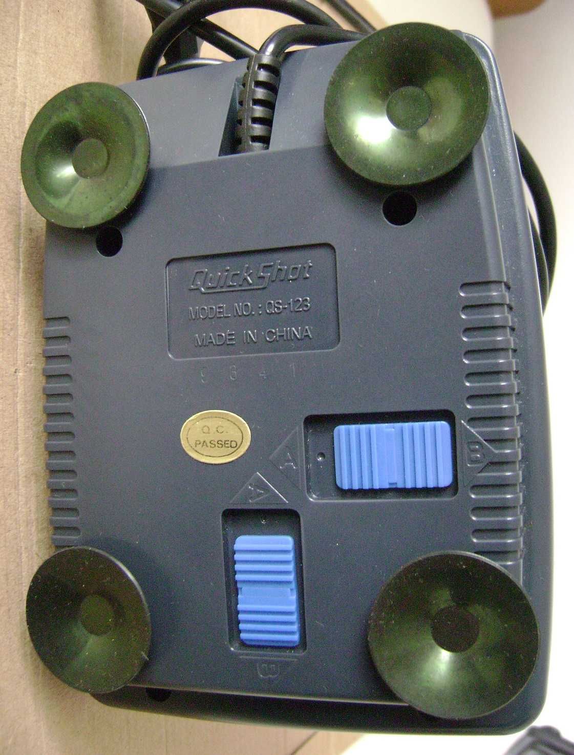 Retro Joystick QS-123 QuickShot Warrior 5 z lat 90-tych - jak nowy