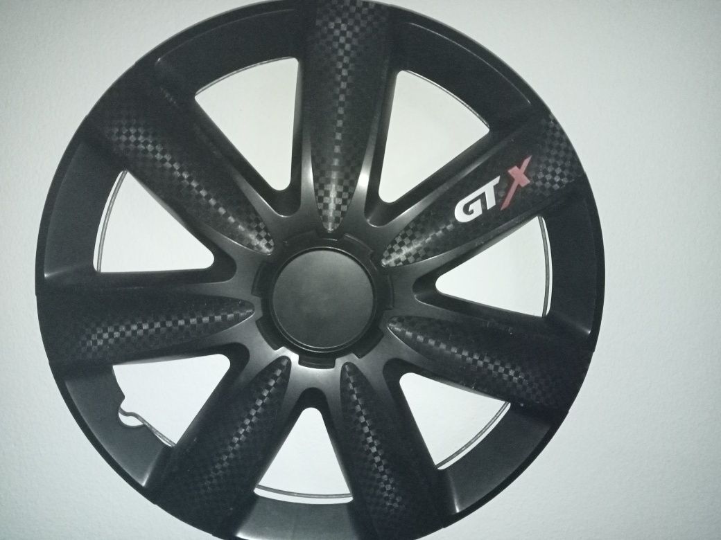 uma Tampa de jante marca gtx