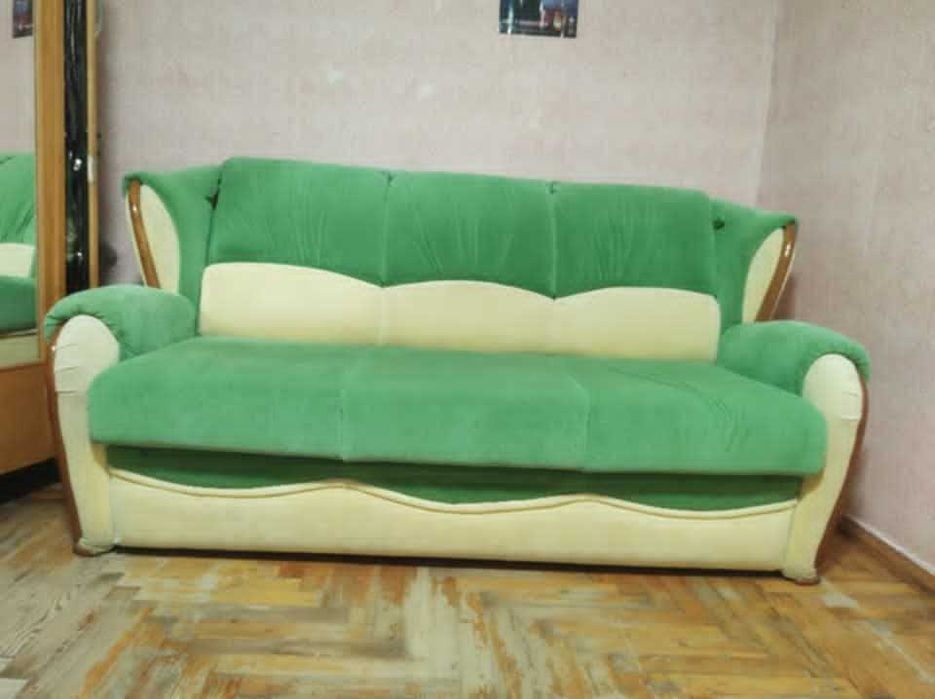 Шикарный Добротный Объёмный Надёжный Диван сБольшим спальным местом