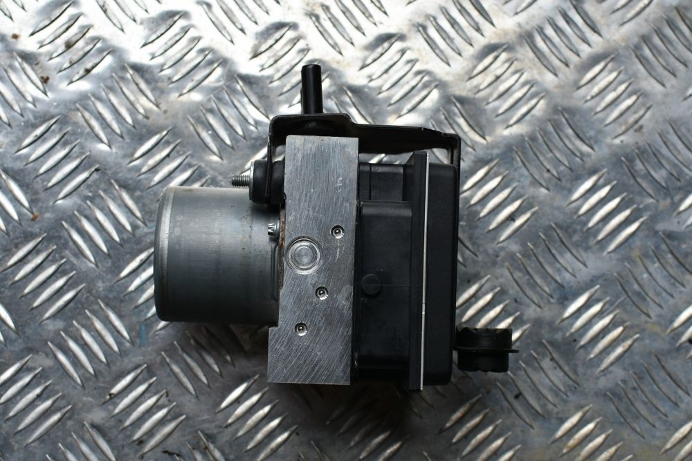 Sterownik pompa ABS Range Rover Vogue L322 4.4 Lift TDV8 2012 rok.