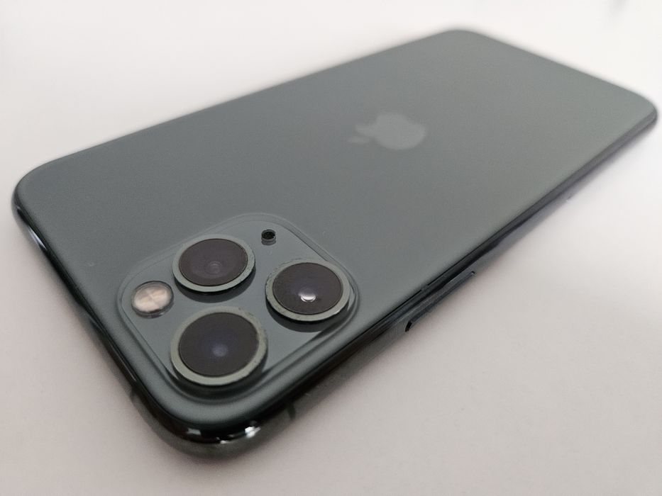 iPhone 11 Pro 64GB Midnight Green