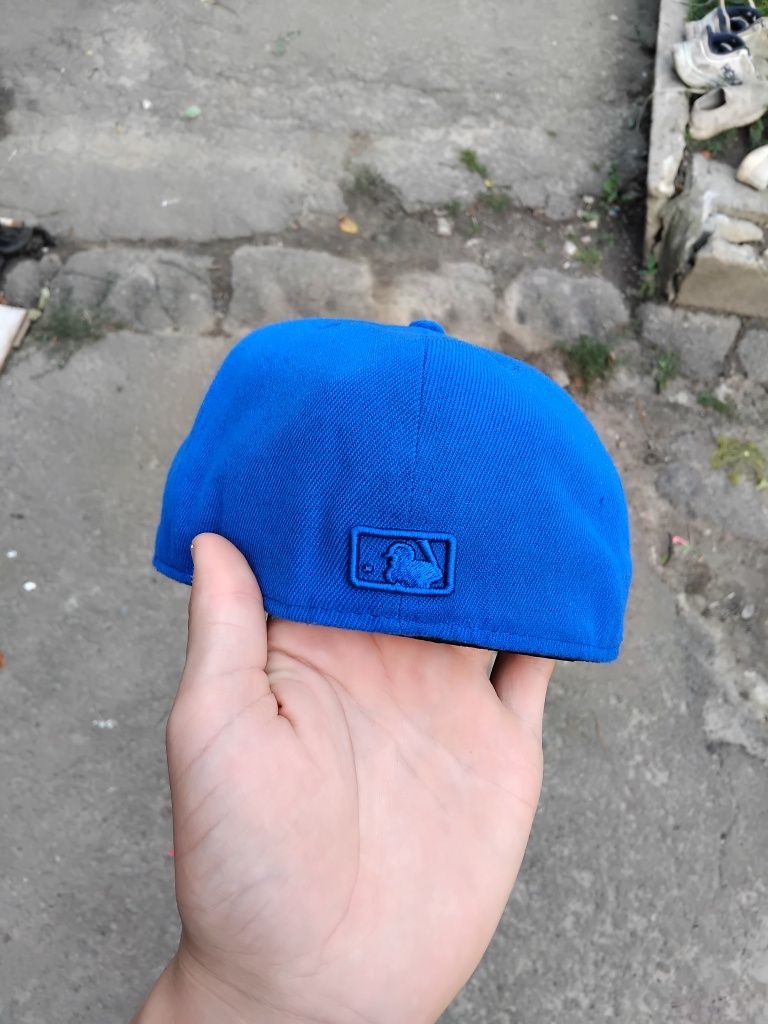 Бейсболка  від бренду NEW ERA чоловіча