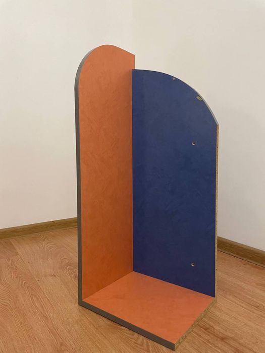 Віддаю стіл і поличку, самовивіз, місто Івано-Франківськ