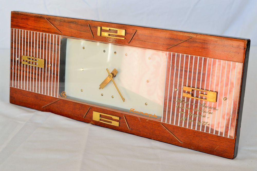 Часы Янтарь производства СССР 1972г.в. времён Л.Брежнева