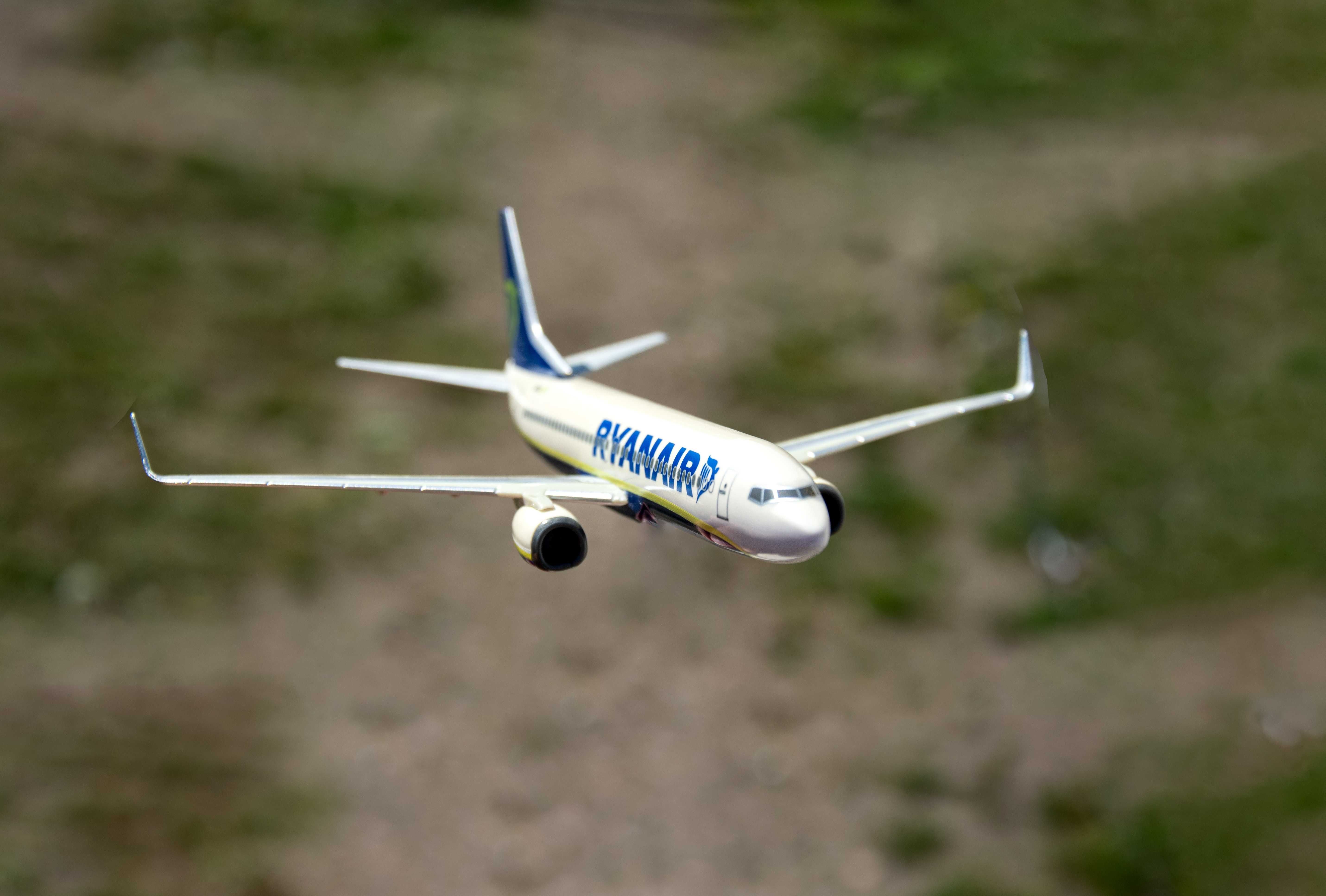 Boeing 737-800 RYANAIR!