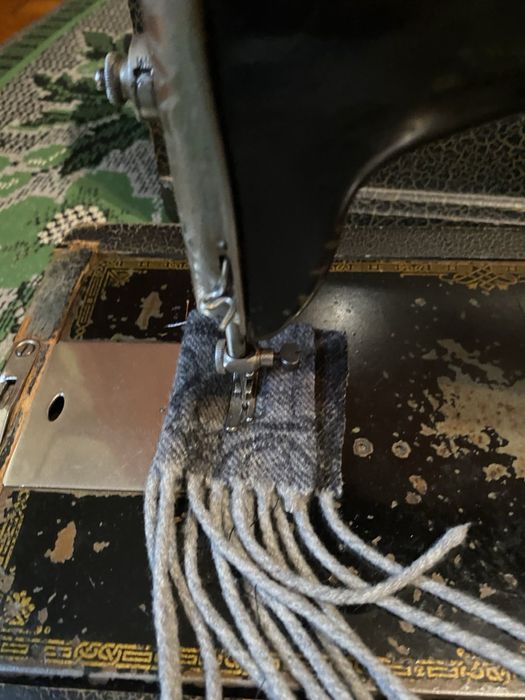 Ручна швейна машинка