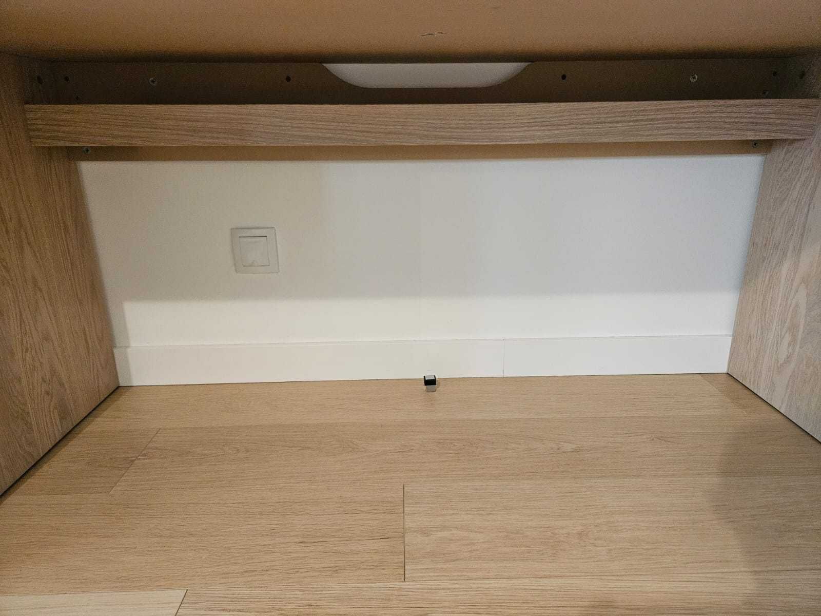 Secretária IKEA MALM