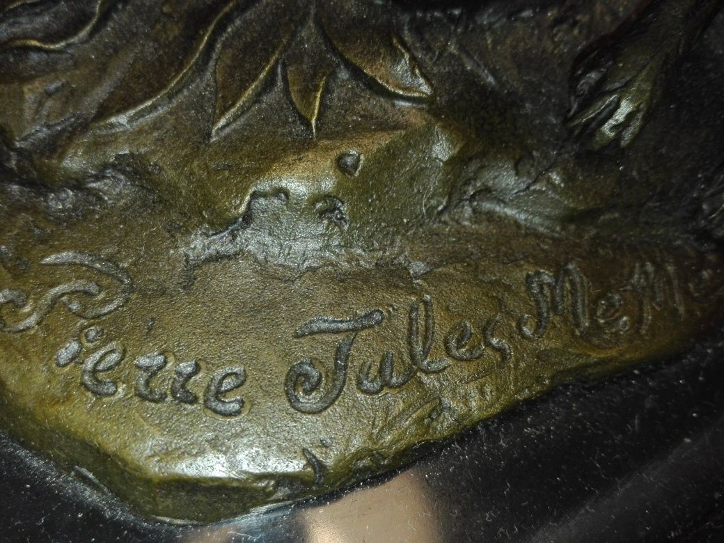 Estatueta em ferro - caça ao javali
