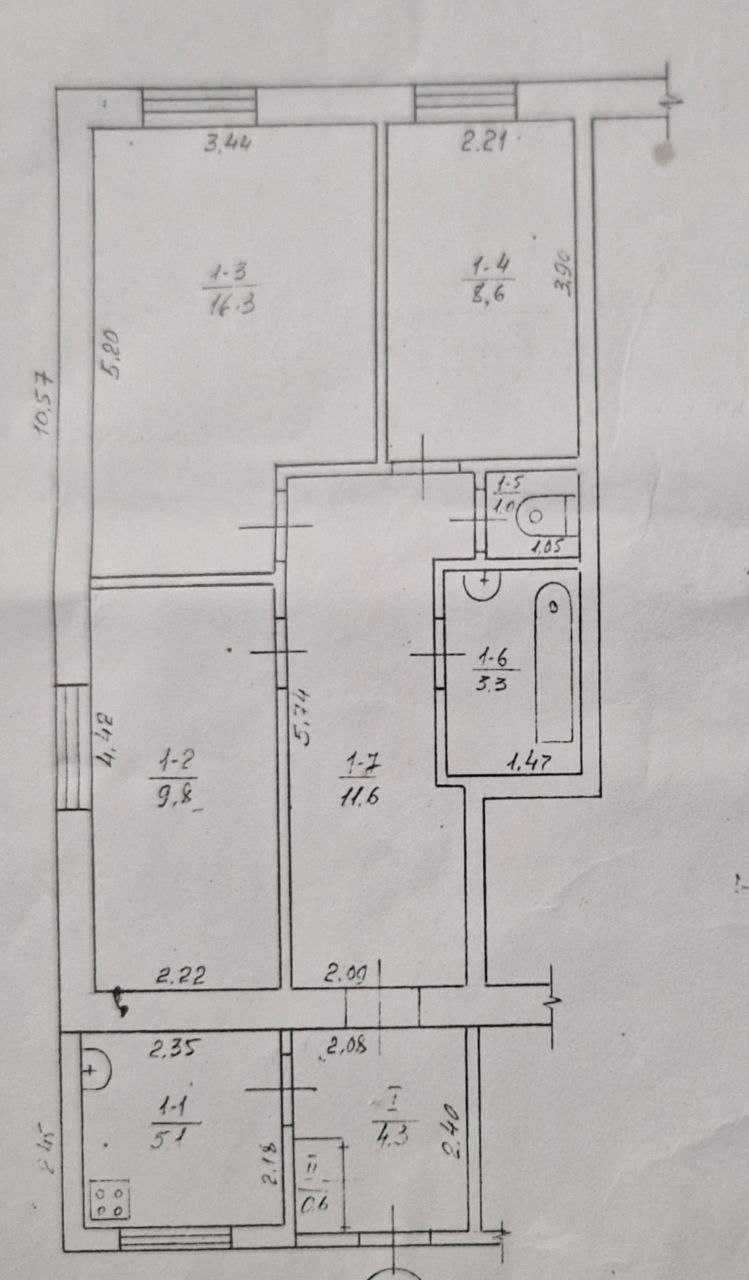 3 кімнатна квартира, автономне опалення.