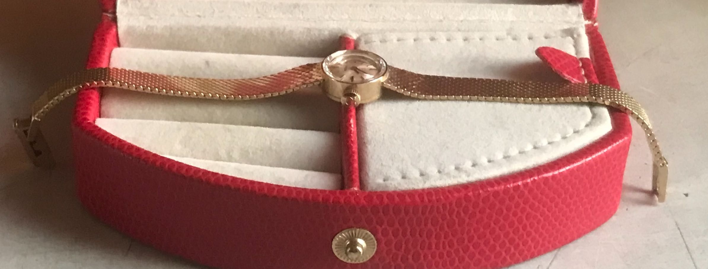 omega złoty zegarek damski naręczny złoto 585 bransoletka nakręcany