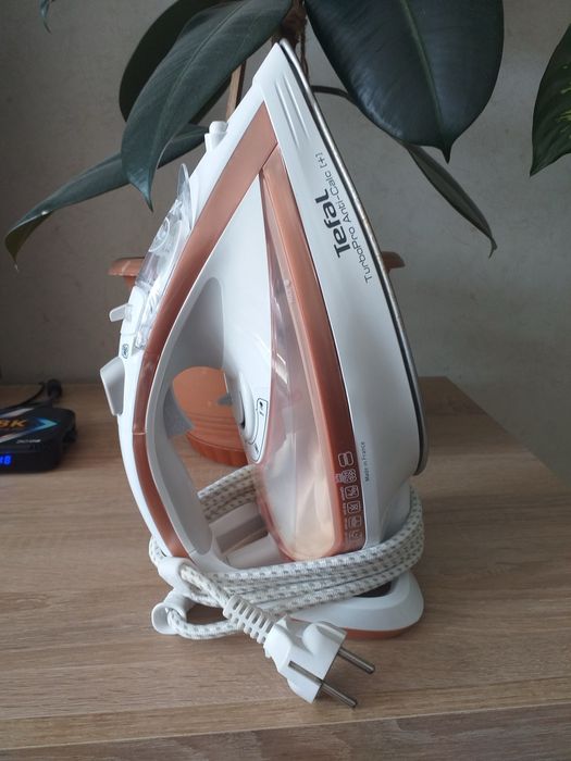 Праска Tefal TurboPro Anti-Calc [+] 3000W.