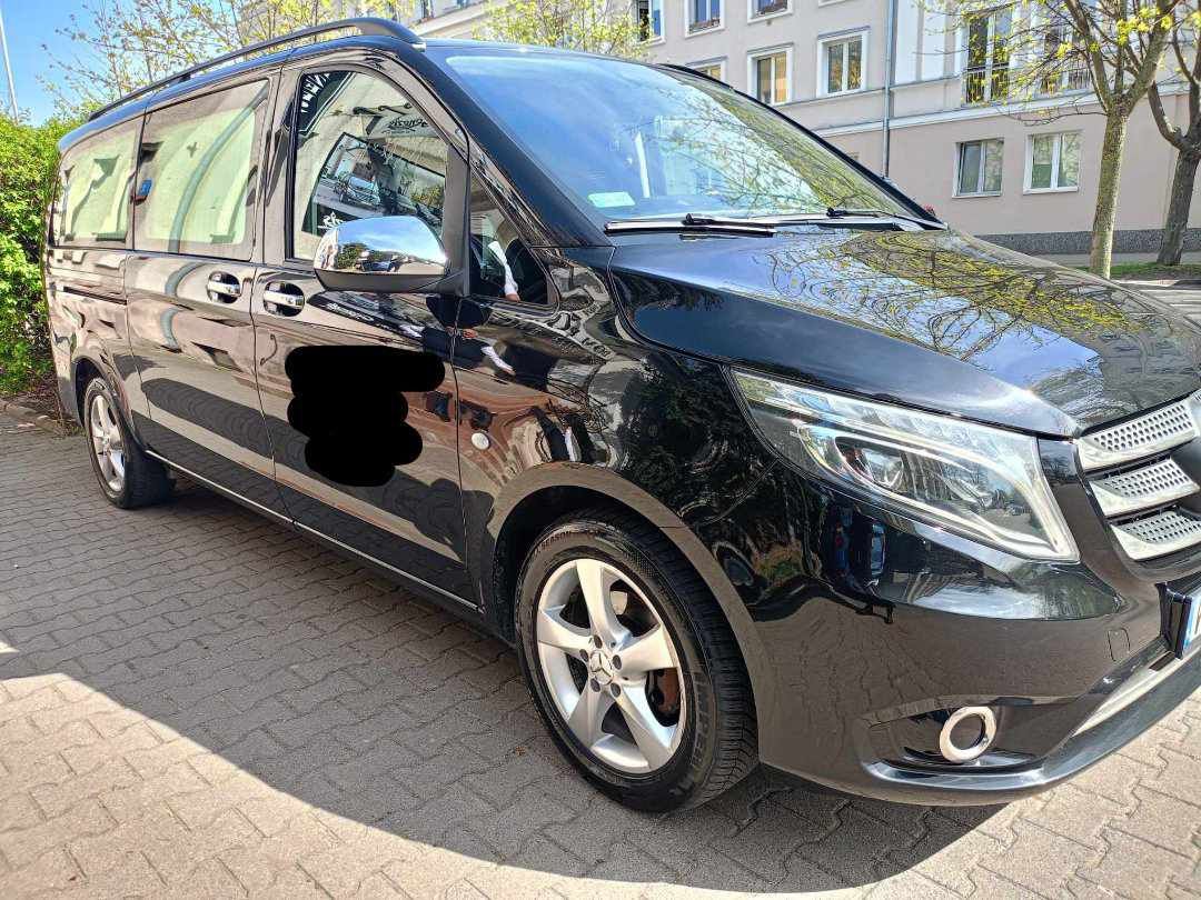 Mercedes Vito Karawan