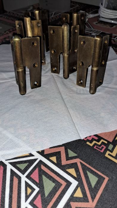 Dobradiças de Latão