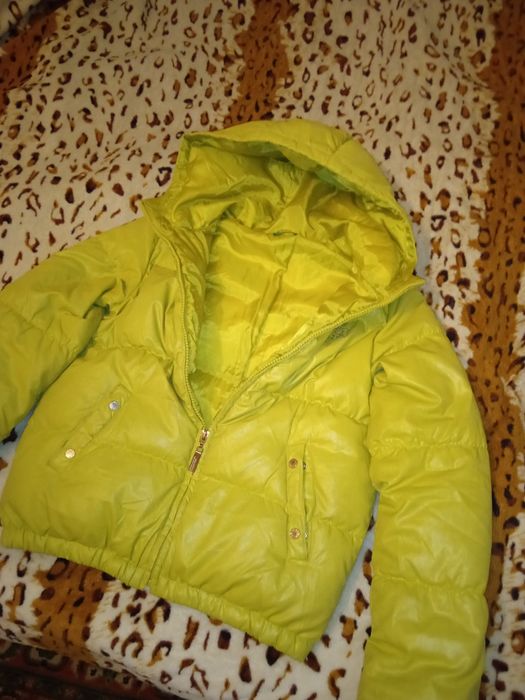 Курточка осіння на дівчинку