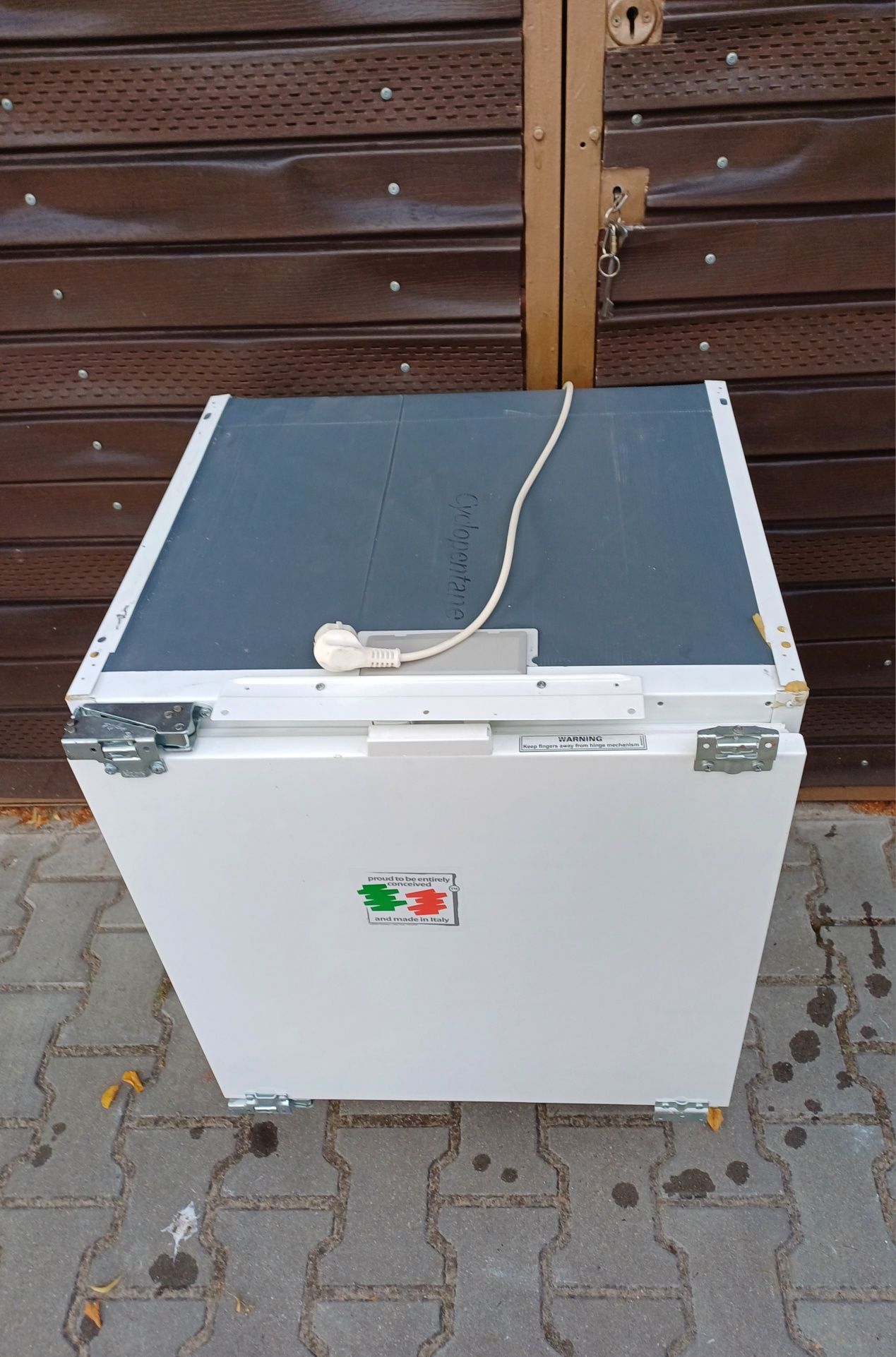 Lodówka podblatowa Ardo