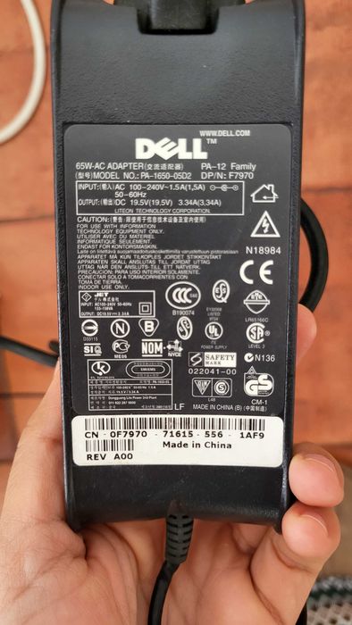 Carregador Dell em perfeito estado